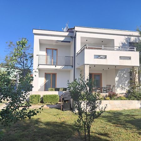 Apartments Grape Pirovac Ngoại thất bức ảnh