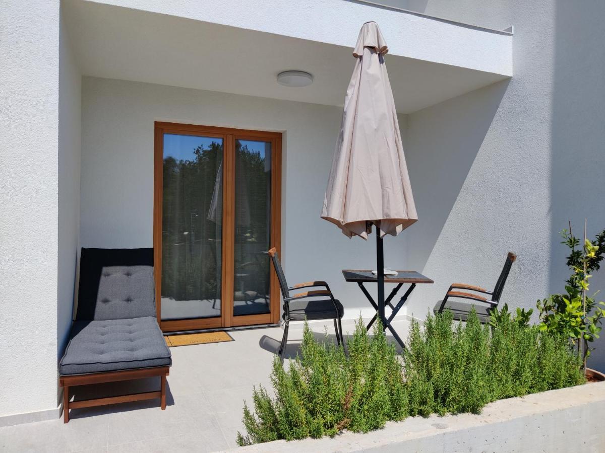 Apartments Grape Pirovac Ngoại thất bức ảnh