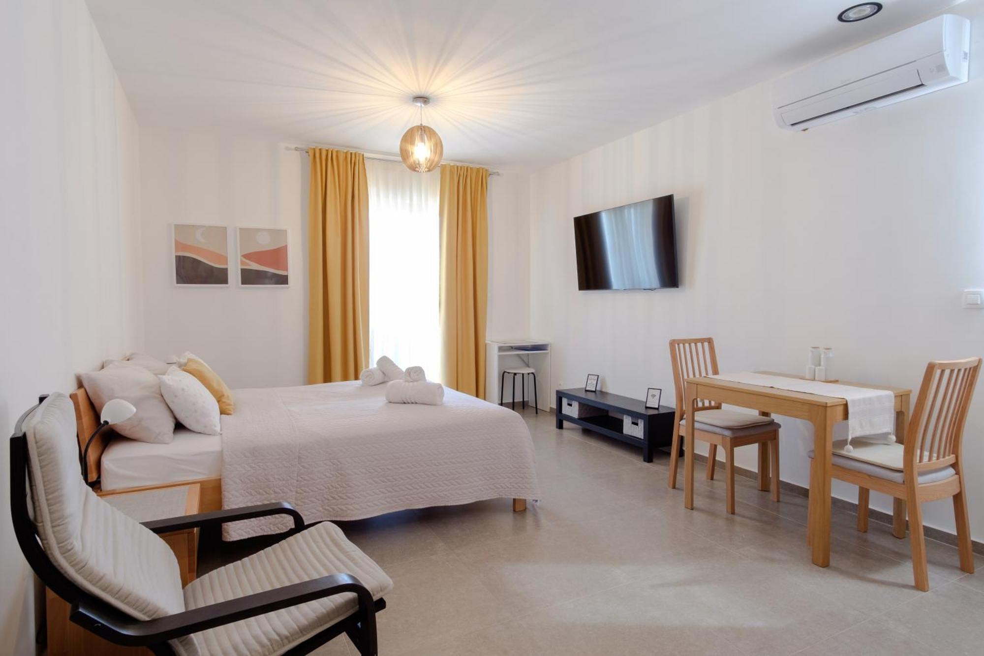 Apartments Grape Pirovac Ngoại thất bức ảnh