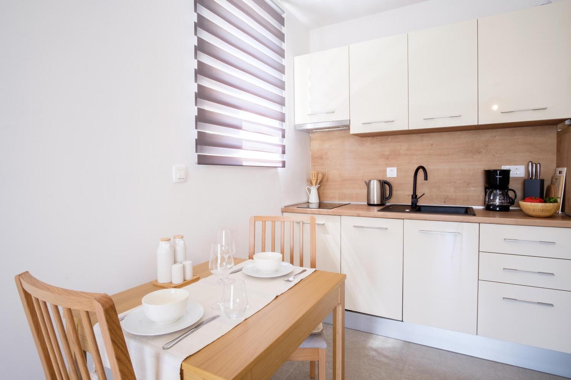Apartments Grape Pirovac Ngoại thất bức ảnh